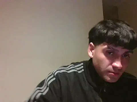 Tttwinee online show from 05-06-26, 03:35