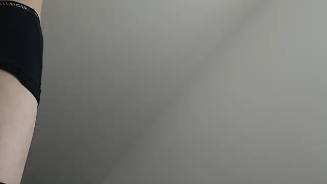 Snapshot of liamtwink chatting on 06-10-26, 04:28 liamtwink online show from 06-10-26, 04:28