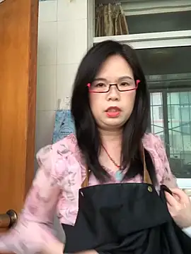 Snapshot of nidejiejie chatting on 05-13-26, 03:48 nidejiejie online show from 05-13-26, 03:48