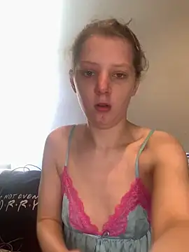 Tatum-Bear online show from 06-21-26, 07:33