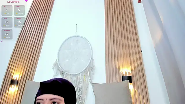 Snapshot of yasmin_dina chatting on 06-01-26, 03:14 yasmin dina online show from 06-01-26, 03:14