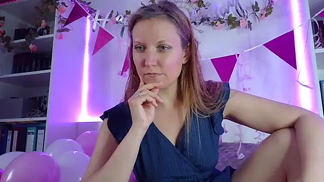 Candy Cougar online show from 07-24-26, 05:00