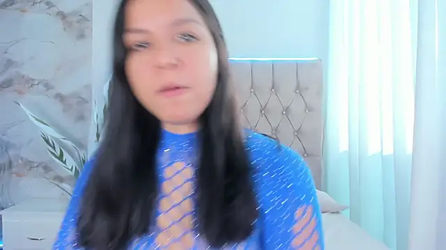 Snapshot of Clara4w chatting on 05-25-26, 12:00 Clara4w online show from 05-25-26, 12:00