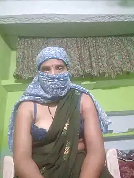 Snapshot of ImLuckyy chatting on 06-15-26, 05:26 ImLuckyy online show from 06-15-26, 05:26