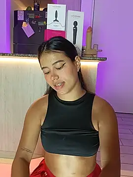 Snapshot of Raven_stonee01 chatting on 05-17-26, 10:28 Raven stonee01 online show from 05-17-26, 10:28