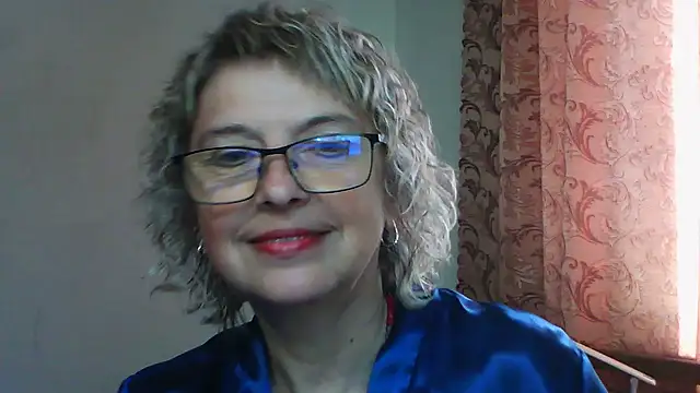 Snapshot of ElizabethGorden chatting on 06-20-26, 05:43 ElizabethGorden online show from 06-20-26, 05:43