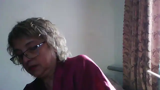 ElizabethGorden online show from 07-11-26, 05:54