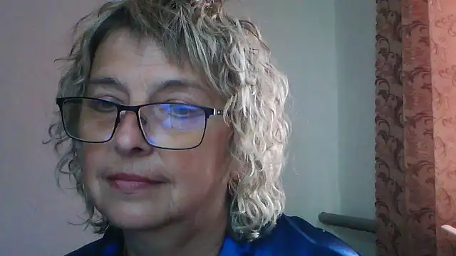 ElizabethGorden online show from 07-12-26, 06:15