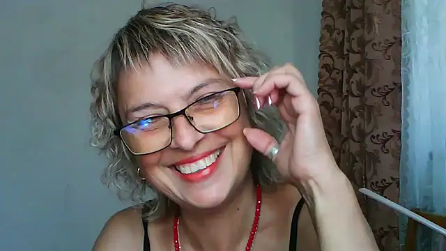 ElizabethGorden online show from 07-26-26, 11:50