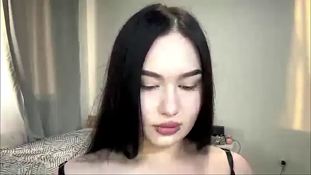 PlushPeep online show from 06-11-26, 03:43