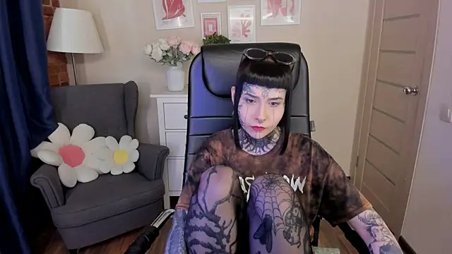Bloood  Mary online show from 06-19-26, 11:36