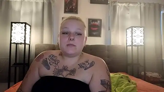 Lady Peggi online show from 06-11-26, 06:28