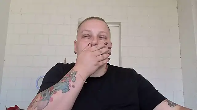 Lady Peggi online show from 06-24-26, 10:36