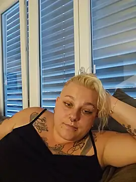 Lady Peggi online show from 07-03-26, 07:20