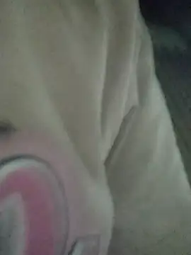yeuanh1 online show from 05-19-26, 10:54