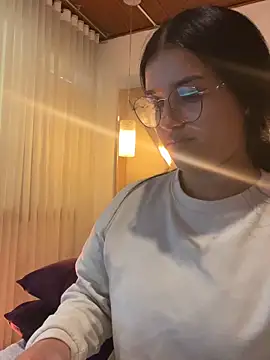 Xhelen 1 online show from 05-19-26, 09:32