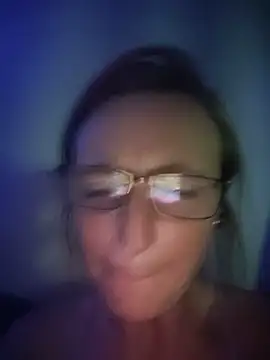 Queenle91 online show from 05-24-26, 01:49
