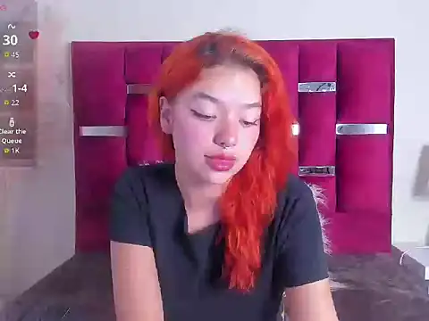 Snapshot of KayleeMei chatting on 05-26-26, 11:39 KayleeMei online show from 05-26-26, 11:39