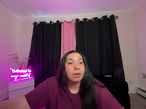 ValenLux online show from 05-12-26, 02:25