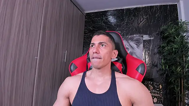 Erik castle online show from 06-19-26, 03:38