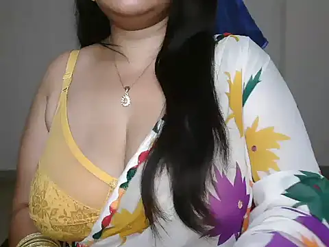 Snapshot of Yanshi23 chatting on 06-18-26, 09:14 Yanshi23 online show from 06-18-26, 09:14
