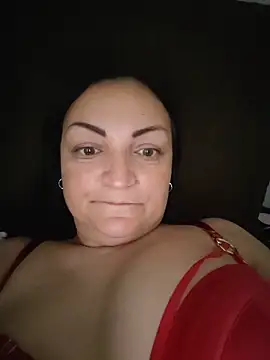 Snapshot of LunaMoonlira chatting on 05-27-26, 06:05 LunaMoonlira online show from 05-27-26, 06:05