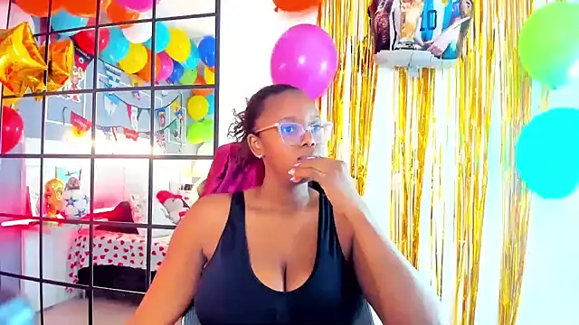 Snapshot of Miss_Khaleesi chatting on 06-23-26, 05:00 Miss Khaleesi online show from 06-23-26, 05:00