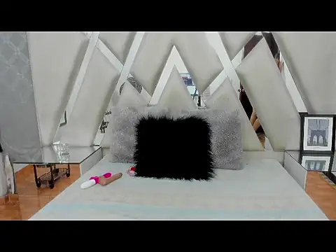 Snapshot of SweetVenuus chatting on 05-09-26, 01:38 SweetVenuus online show from 05-09-26, 01:38