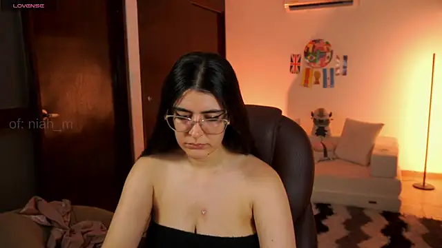  Niah online show from 07-19-26, 01:42