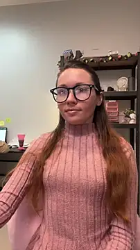 Snapshot of Mini_girl_do_it_better chatting on 06-04-26, 11:33 Mini girl do it better online show from 06-04-26, 11:33