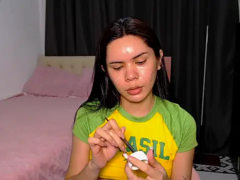 Snapshot of Alexandra_Kenn chatting on 06-28-26, 01:50 Alexandra Kenn online show from 06-28-26, 01:50