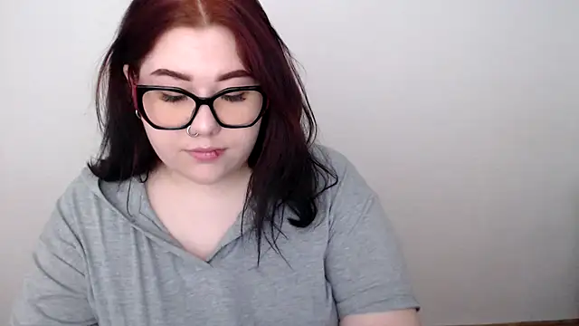 KarolinasHot online show from 05-06-26, 07:46