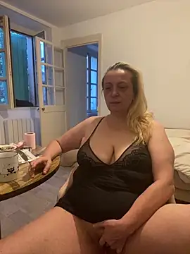 Snapshot of Melinastarr88 chatting on 06-09-26, 04:13 Melinastarr88 online show from 06-09-26, 04:13
