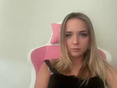Snapshot of SisiBunny chatting on 07-06-26, 10:34 SisiBunny online show from 07-06-26, 10:34