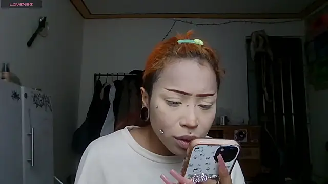 Snapshot of suky_fox chatting on 05-15-26, 03:19 suky fox online show from 05-15-26, 03:19