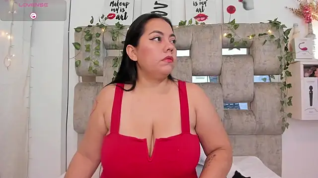 EmmyBellamy online show from 06-10-26, 12:37