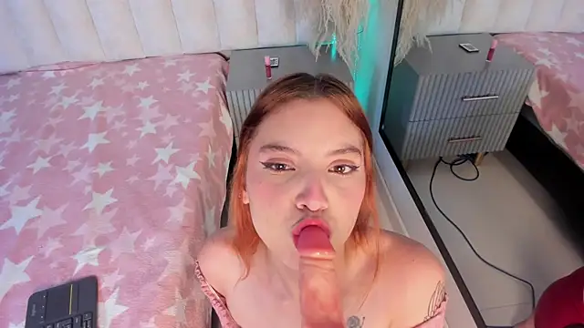 Kira Venom online show from 06-09-26, 12:17