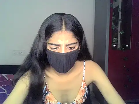 Snapshot of SASSY__BABY_ chatting on 06-20-26, 05:43 SASSY BABY online show from 06-20-26, 05:43