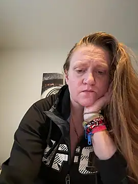 Kellilyn10 online show from 06-14-26, 09:39
