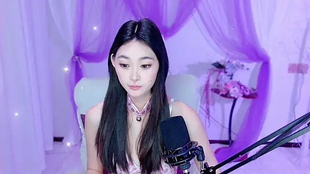 Snapshot of Tili_Lucky chatting on 05-10-26, 01:44 Tili Lucky online show from 05-10-26, 01:44