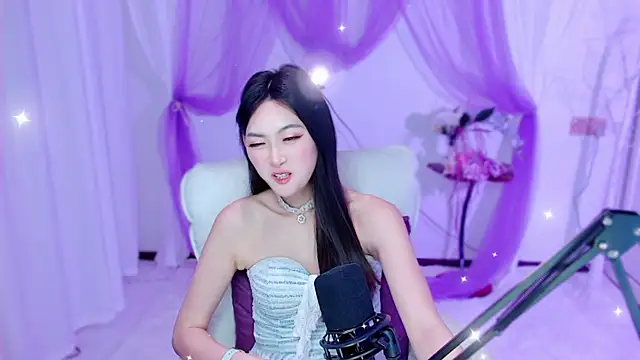 Snapshot of Tili_Lucky chatting on 05-13-26, 12:46 Tili Lucky online show from 05-13-26, 12:46