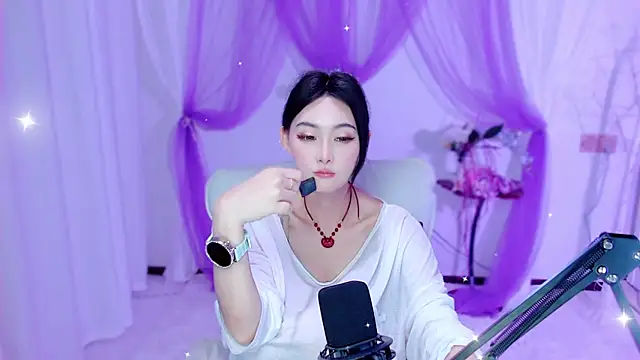 Snapshot of Tili_Lucky chatting on 05-14-26, 12:56 Tili Lucky online show from 05-14-26, 12:56