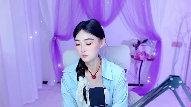 Snapshot of Tili_Lucky chatting on 05-18-26, 04:07 Tili Lucky online show from 05-18-26, 04:07