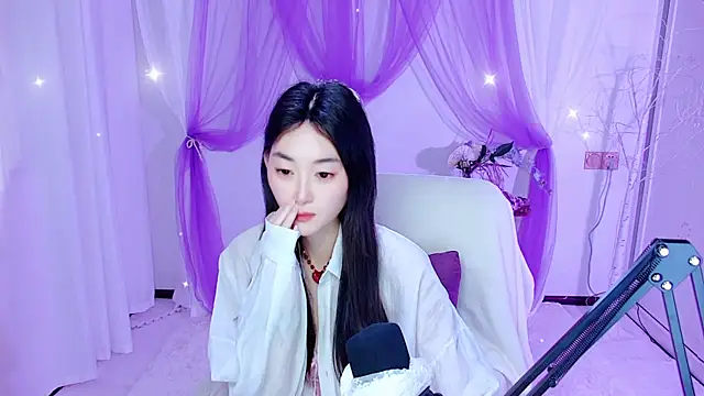 Snapshot of Tili_Lucky chatting on 06-13-26, 01:03 Tili Lucky online show from 06-13-26, 01:03