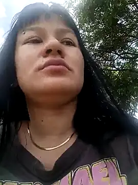 Snapshot of Bathory777 chatting on 05-08-26, 04:45 Bathory777 online show from 05-08-26, 04:45
