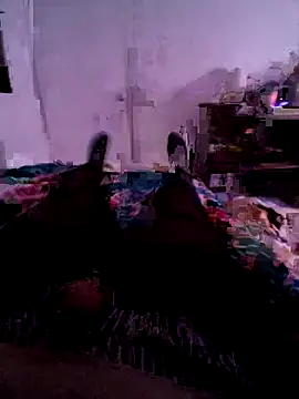 Almircorral2211 online show from 06-18-26, 04:24