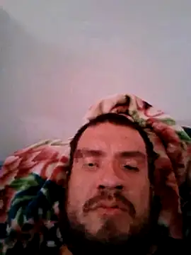 Almircorral2211 online show from 06-22-26, 03:47