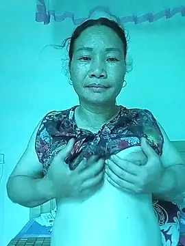 Snapshot of BlueGirlyeah chatting on 07-02-26, 01:27 BlueGirlyeah online show from 07-02-26, 01:27