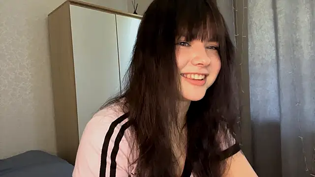 Snapshot of EmilyMercurial chatting on 05-27-26, 08:22 EmilyMercurial online show from 05-27-26, 08:22