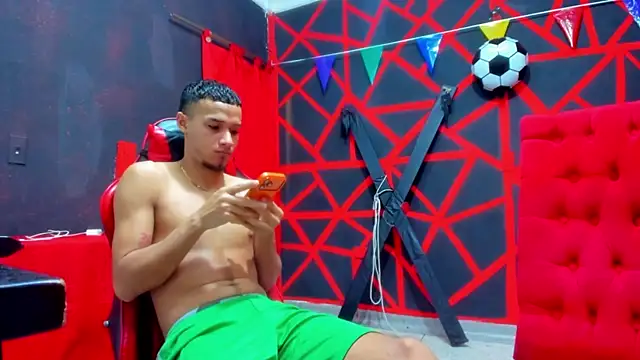 friends lust latin online show from 06-21-26, 10:12